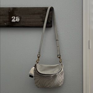 Kempton & Co. Mini Windbourne Cross Body Bag in Gray Woven Leather
